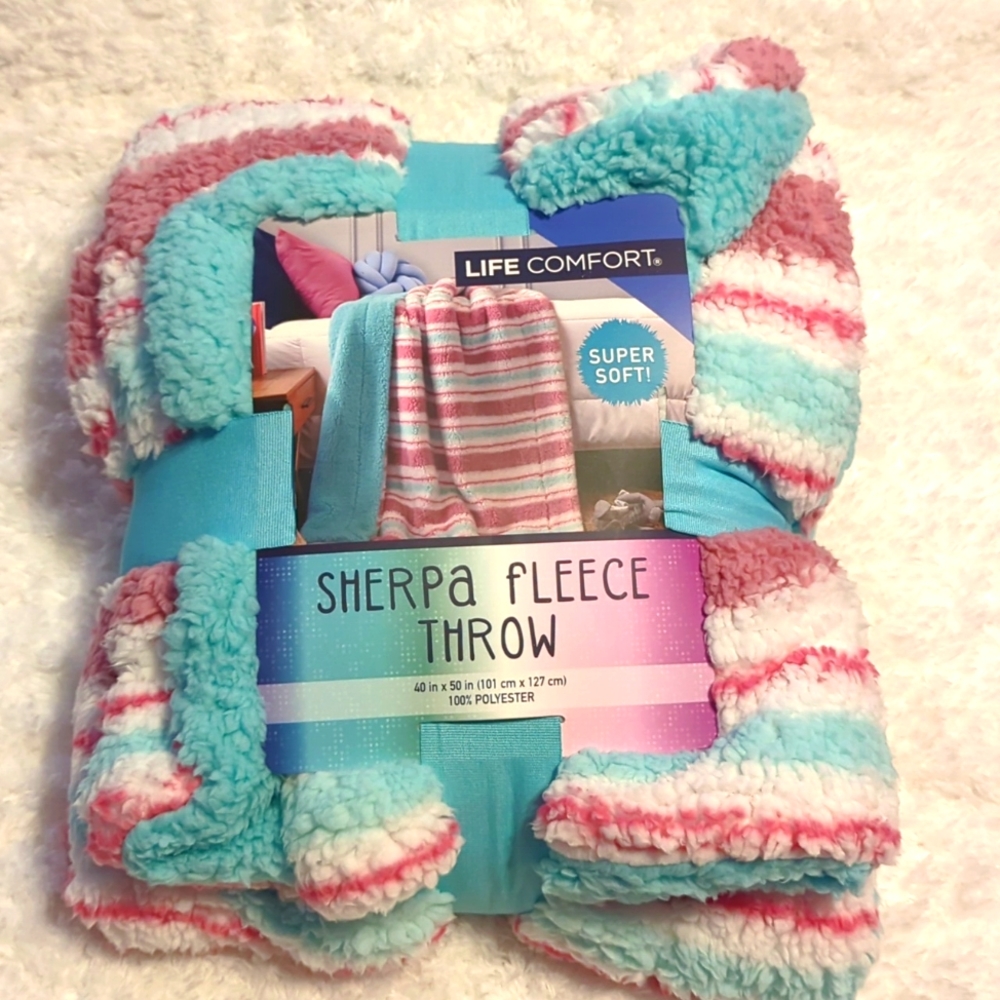 Life Comfort, Sherpa Fleece Throw, 40" x 50", New